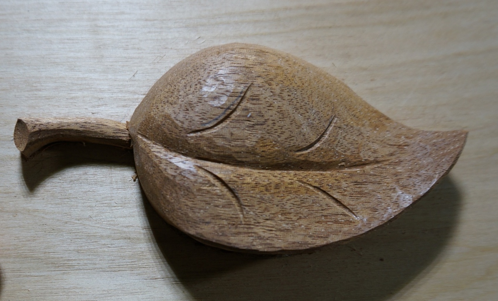 New Video on Carving a Simple Leaf - Mary May - Woodcarver