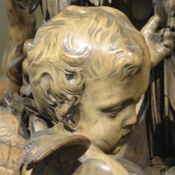 photo of a putto