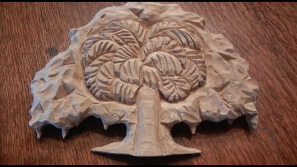 Carving a Palmetto & Live Oak Tree